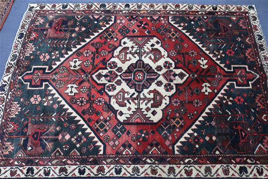 A Hamadan rug, 198cm x 144cm